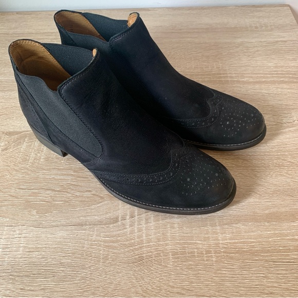 Gabor Black Suede Chelsea Boot Slip On Round Toe European Sustainable Fashion - Picture 6 of 8